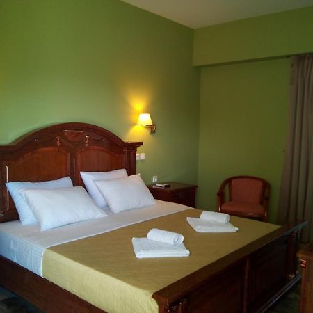 Marzi Beach And Bungalows Hotel Kokkonion Bagian luar foto