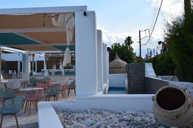 Marzi Beach And Bungalows Hotel Kokkonion Bagian luar foto
