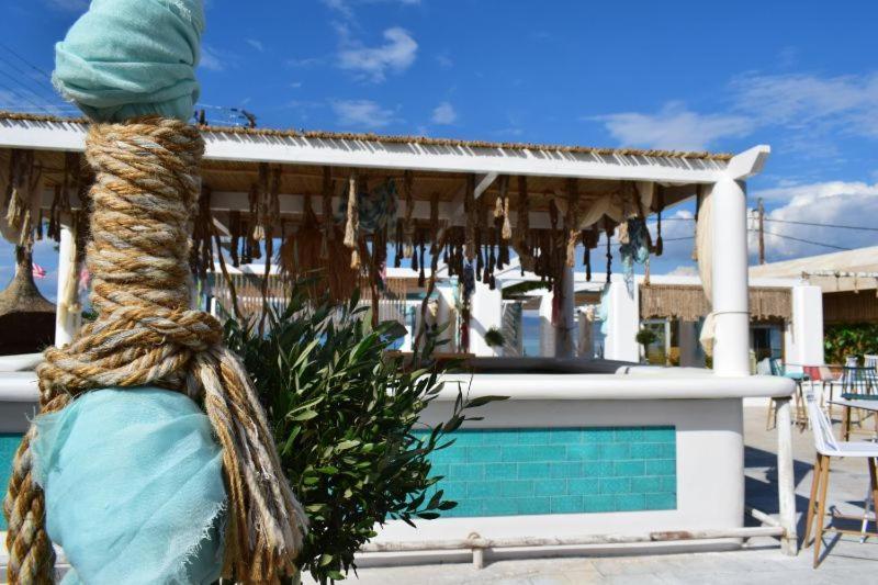 Marzi Beach And Bungalows Hotel Kokkonion Bagian luar foto