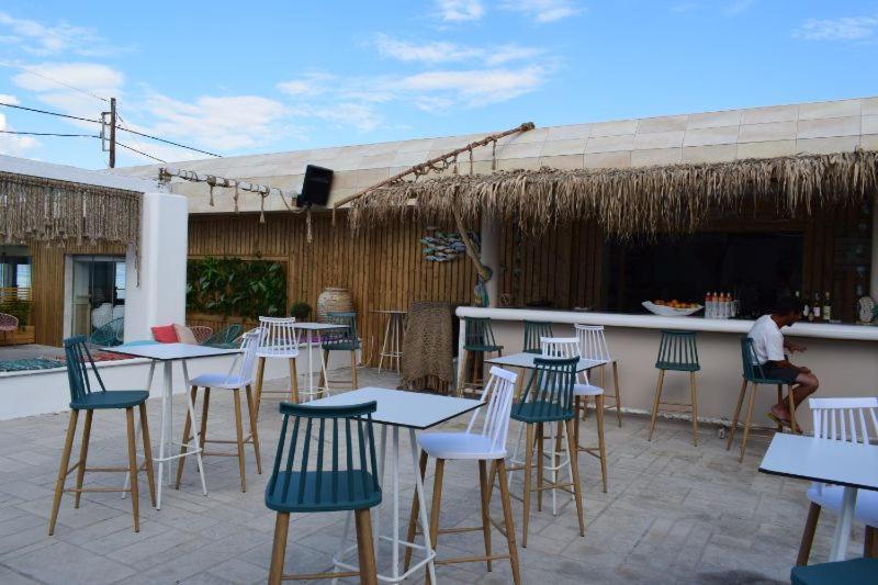 Marzi Beach And Bungalows Hotel Kokkonion Bagian luar foto