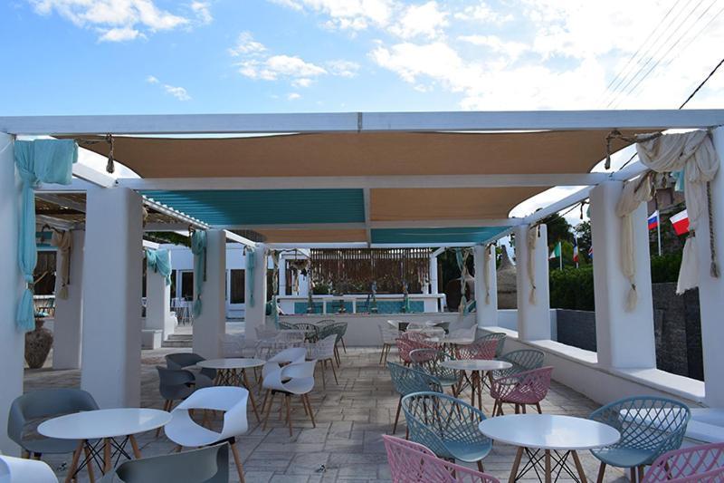 Marzi Beach And Bungalows Hotel Kokkonion Bagian luar foto