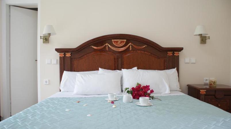 Marzi Beach And Bungalows Hotel Kokkonion Bagian luar foto