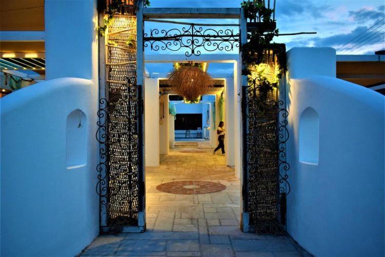 Marzi Beach And Bungalows Hotel Kokkonion Bagian luar foto