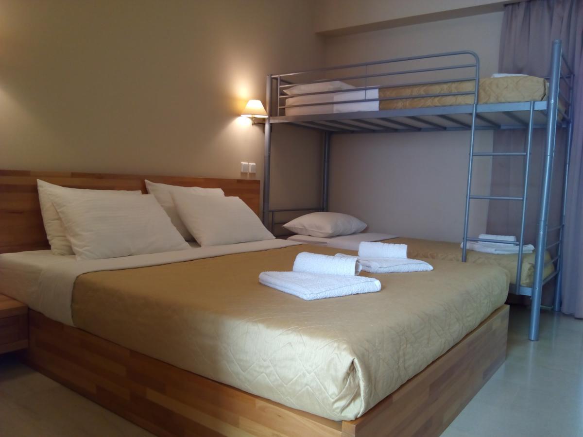 Marzi Beach And Bungalows Hotel Kokkonion Bagian luar foto