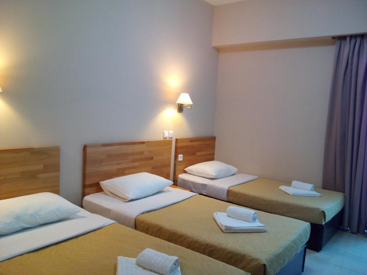 Marzi Beach And Bungalows Hotel Kokkonion Bagian luar foto